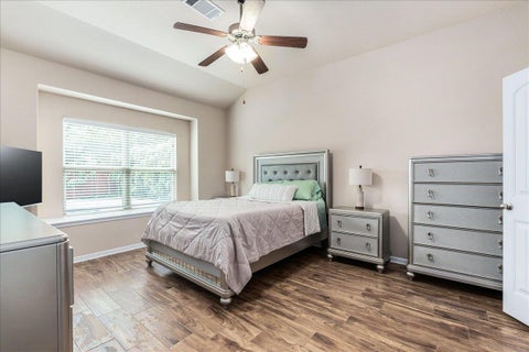 Tiny photo for 1901 Meandering Meadows DR, Pflugerville, TX 78660 (MLS # 6381037)