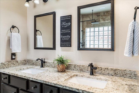 Tiny photo for 1901 Meandering Meadows DR, Pflugerville, TX 78660 (MLS # 6381037)