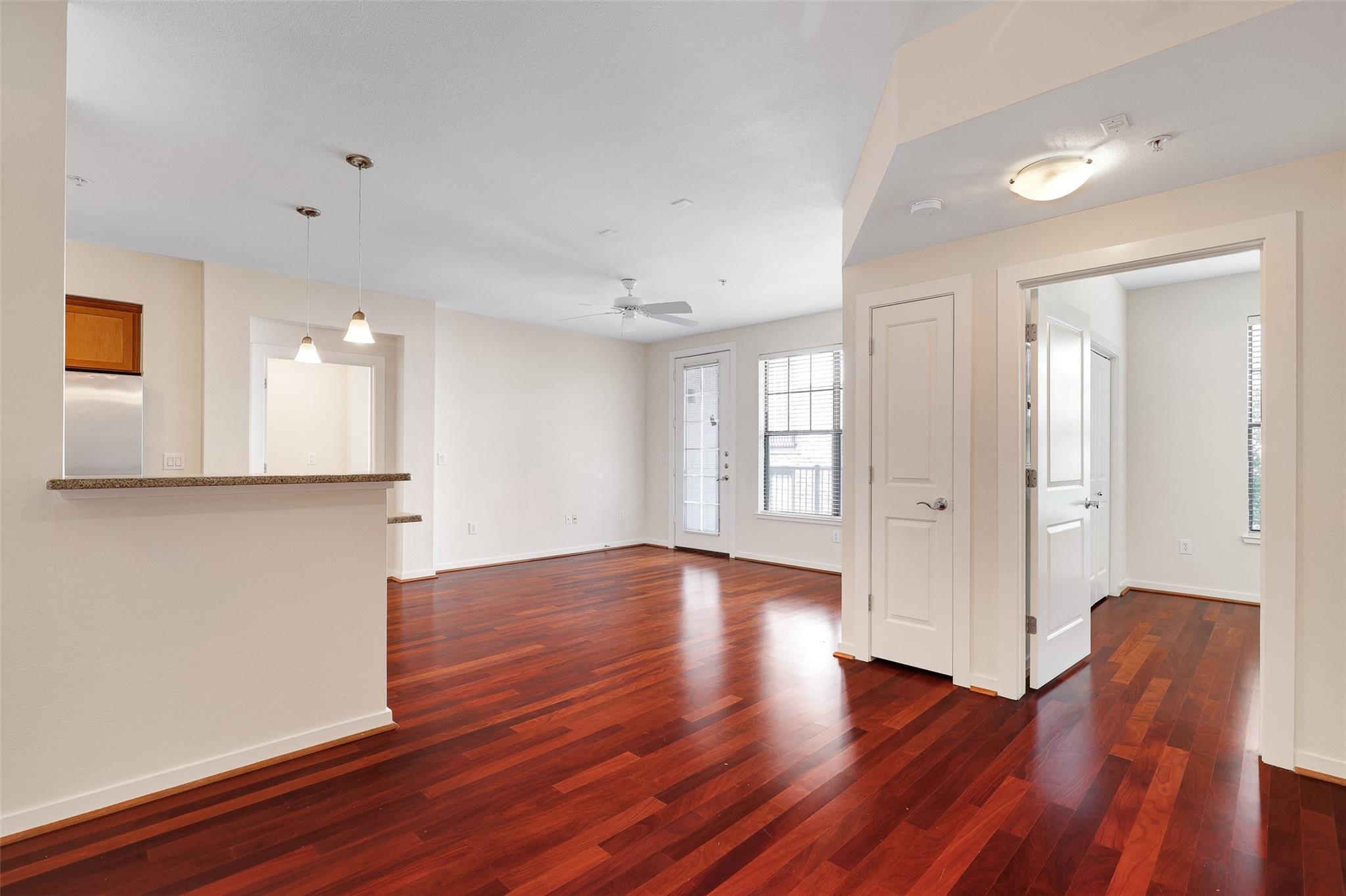 7342 Oak Manor DR 1204