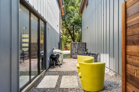 Tiny photo for 1001 Juanita ST, Austin, TX 78704 (MLS # 1491689)