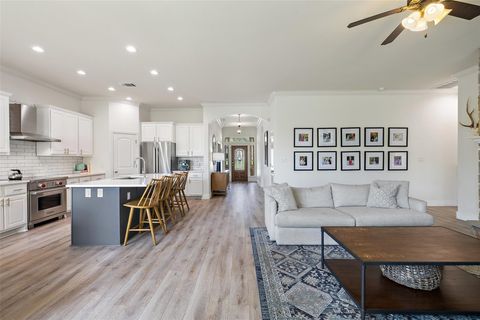 Tiny photo for 300 Errol DR, Spicewood, TX 78669 (MLS # 3859518)