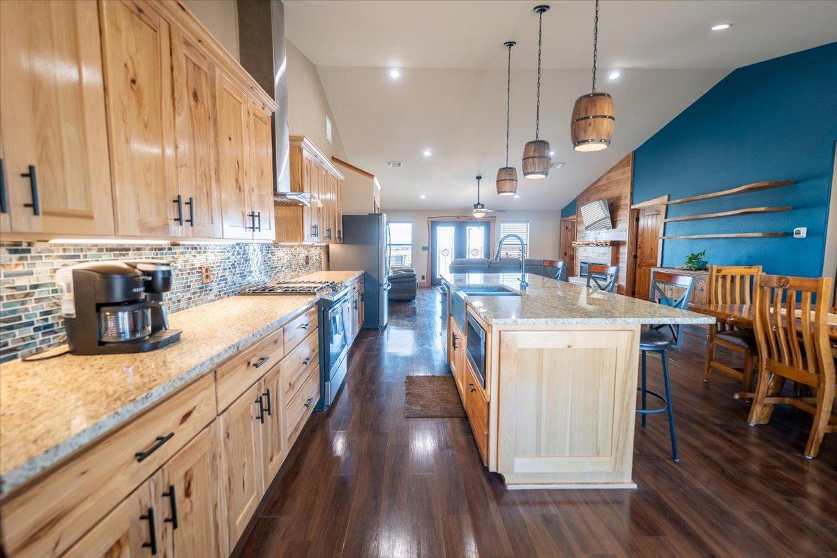 1825 Savanna Ridge Ranch RD