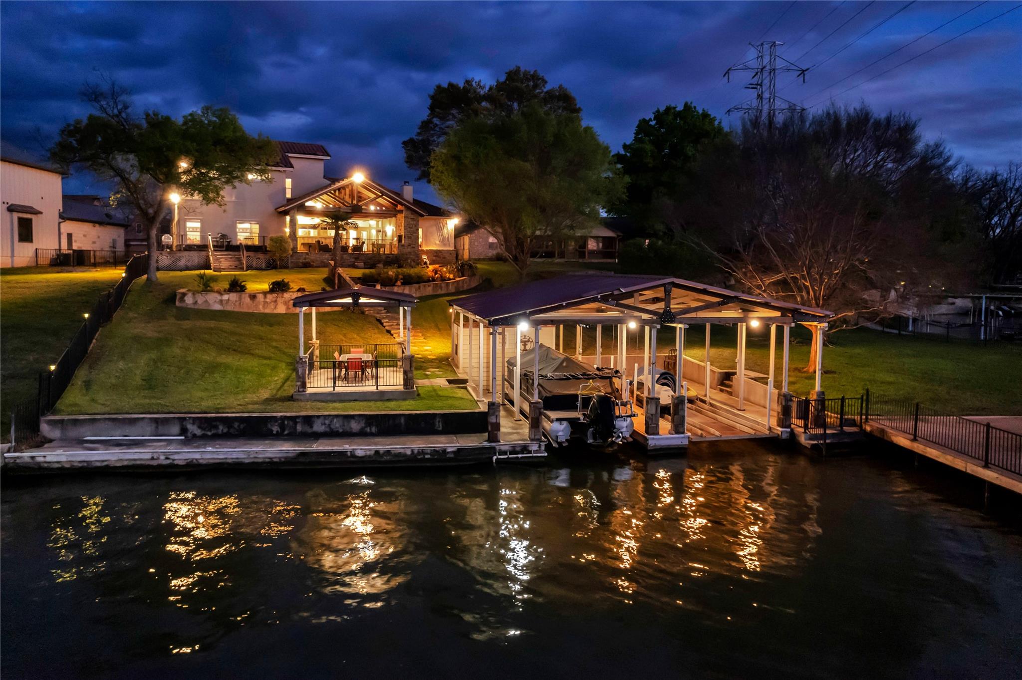 202 Bridgepoint DR