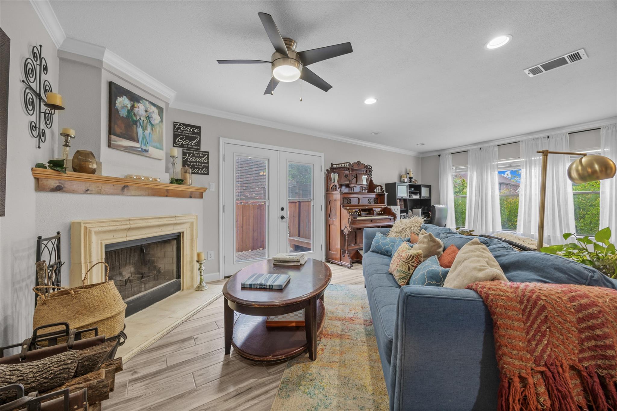 1187 Forest Bluff TRL