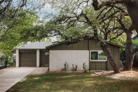 402 Blueberry HL Austin TX 78745
