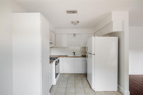 Tiny photo for 402 Blueberry HL, Austin, TX 78745 (MLS # 1255270)