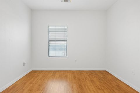 Tiny photo for 2502 Leon ST #416, Austin, TX 78705 (MLS # 5517861)
