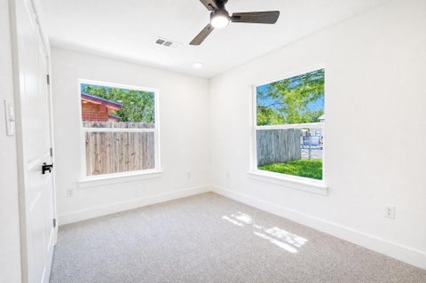 Tiny photo for 6706 Cruz ST, Austin, TX 78741 (MLS # 8683378)