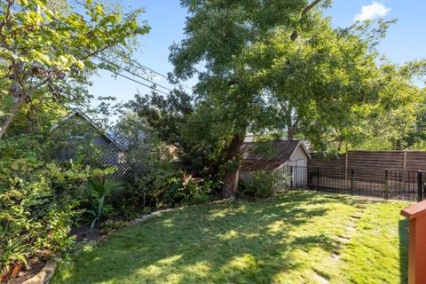 Tiny photo for 516 Lockhart DR, Austin, TX 78704 (MLS # 3743682)
