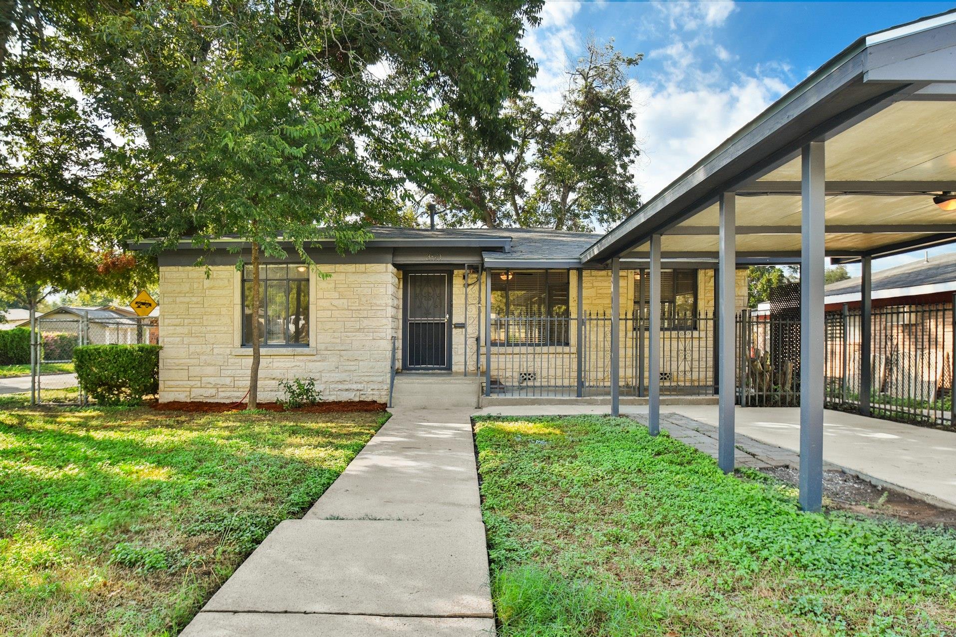 350 Cosgrove St