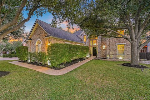 Photo of 10129 Planters Woods DR, Austin, TX 78730 (MLS # 1523605)