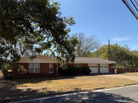 Photo of 3401 Ferguson LN, Austin, TX 78754 (MLS # 3445672)