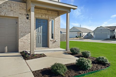 Photo of 13005 Foreston DR, Austin, TX 78754 (MLS # 1686084)