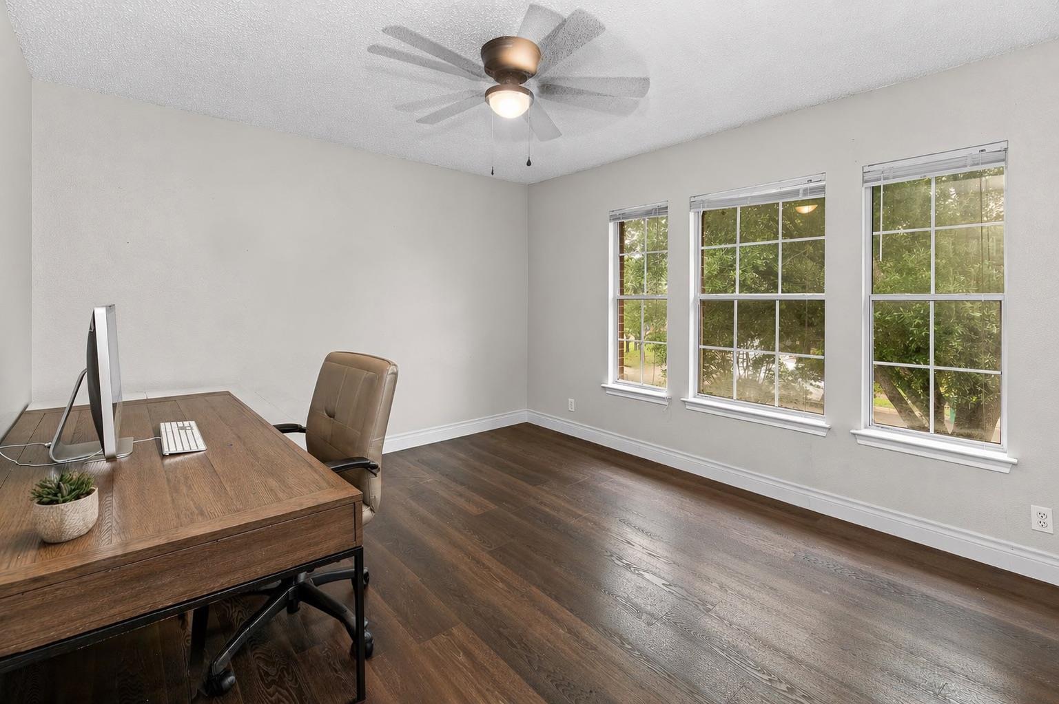 206 Covala DR