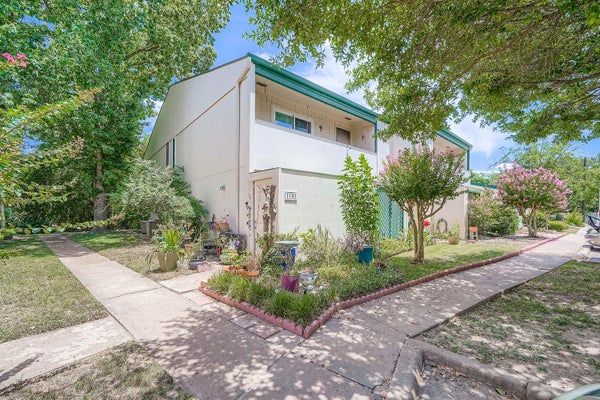 6718 SILVERMINE DR APT 1704, AUSTIN, TX 78736 - Image 708b70ac0d3242e4e17ee630aceecb92/2621897094