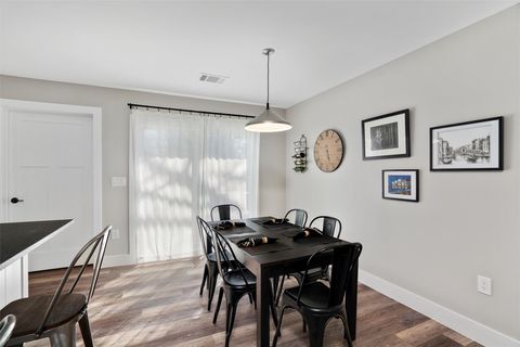 Tiny photo for 2613 Carnarvon LN, Austin, TX 78704 (MLS # 5055729)