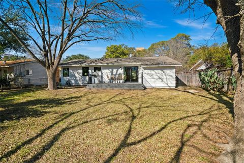 Tiny photo for 2613 Carnarvon LN, Austin, TX 78704 (MLS # 5055729)