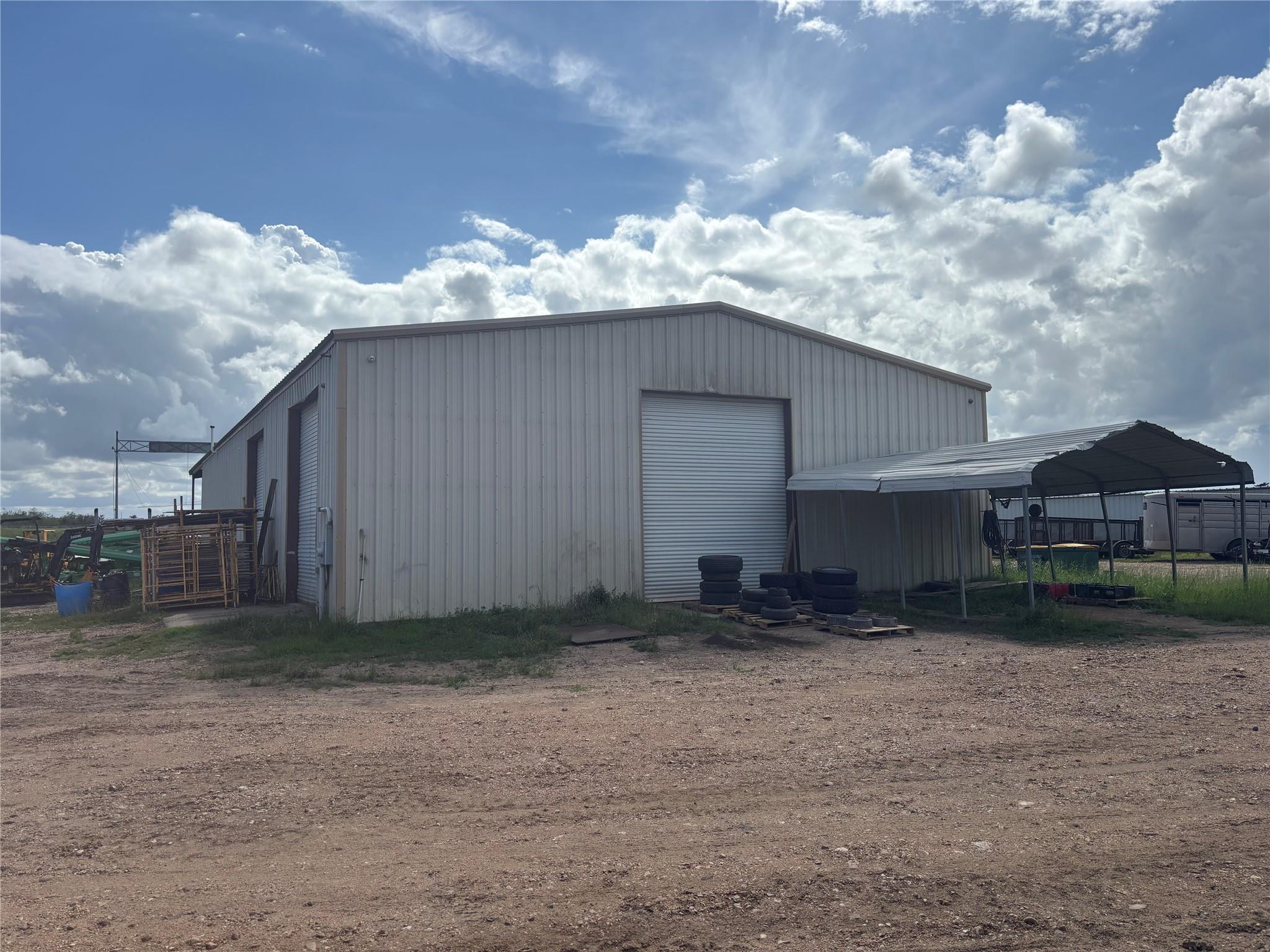 1626 E Hwy 71 Bypass