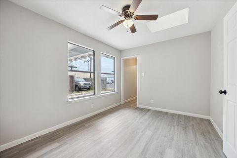 Tiny photo for 5300 B McCandless St. ST #B, Austin, TX 78756 (MLS # 8369920)