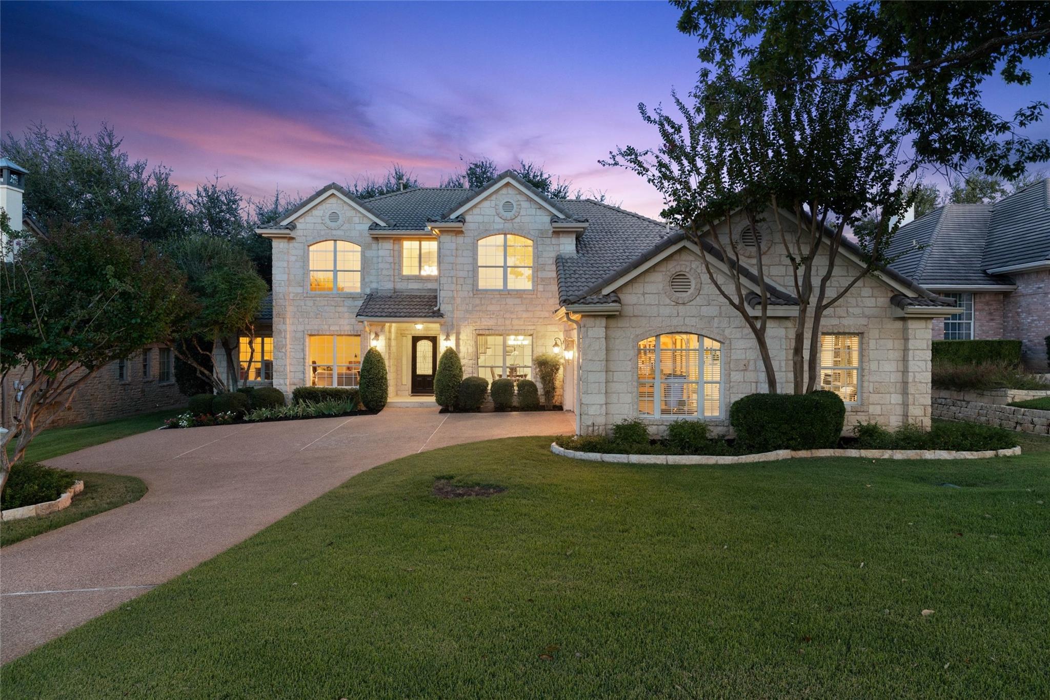 34 Tiburon DR