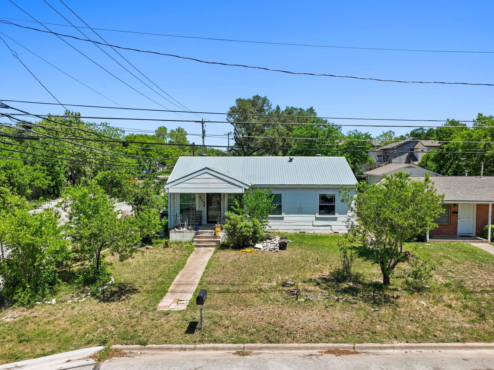 514 W Odell ST W
