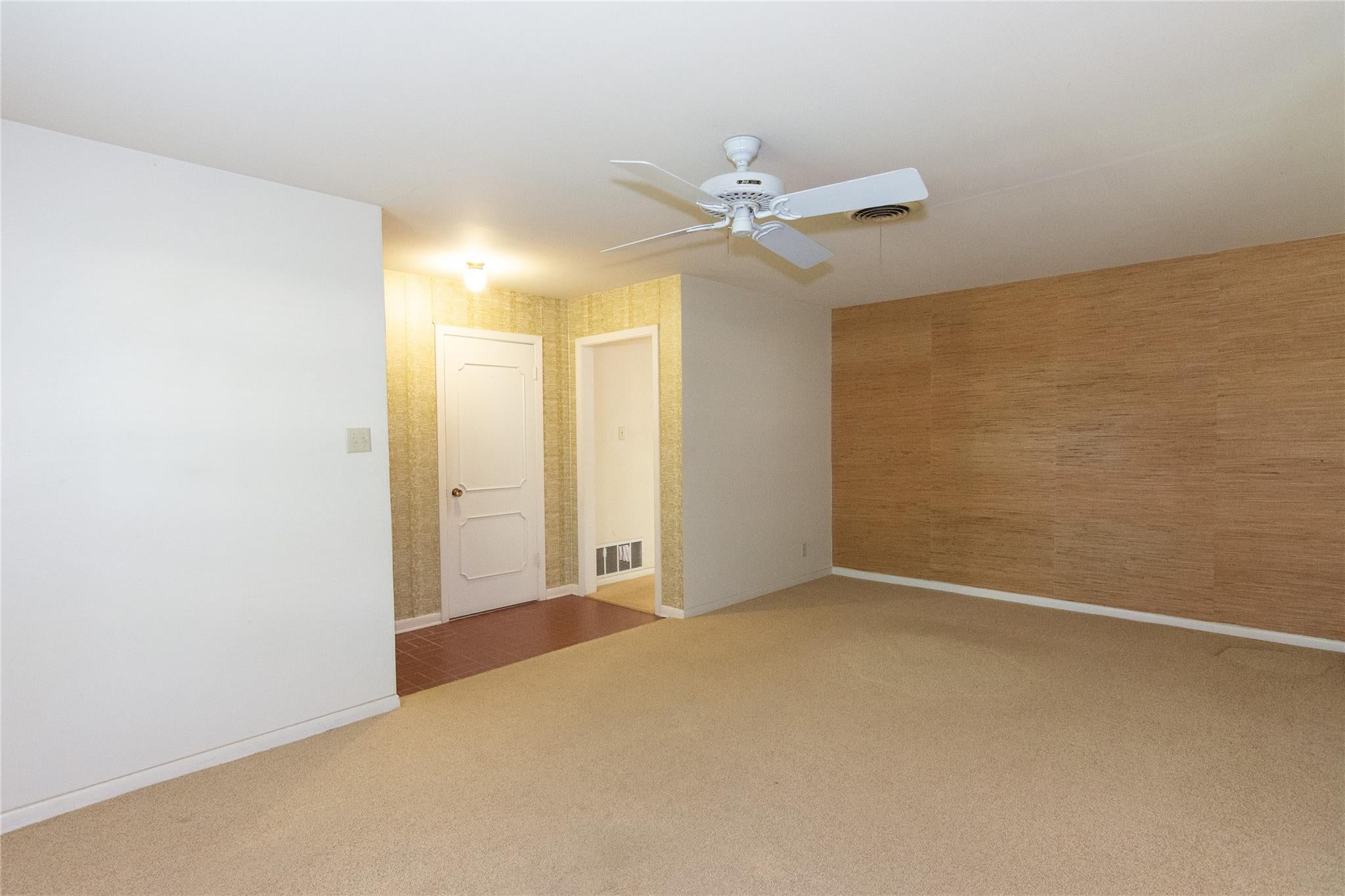3109 Pinecrest DR