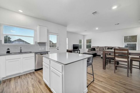 Tiny photo for 22611 Bristlegrass LN, Lago Vista, TX 78645 (MLS # 3564278)
