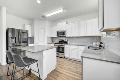 Tiny photo for 22611 Bristlegrass LN, Lago Vista, TX 78645 (MLS # 3564278)