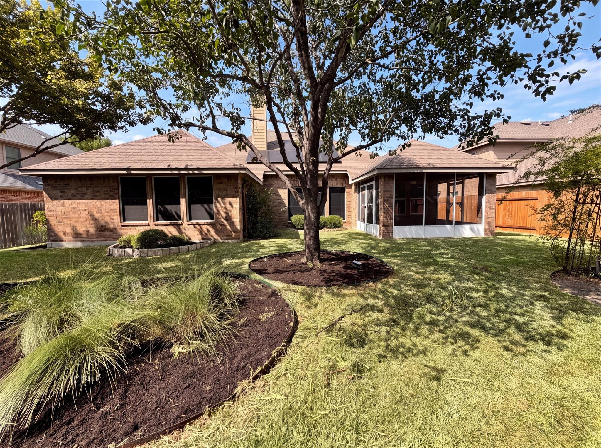 13804 Long Shadow DR