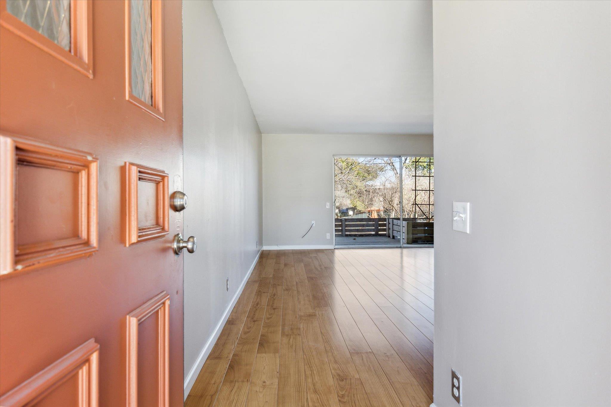 1304 Mariposa DR 104