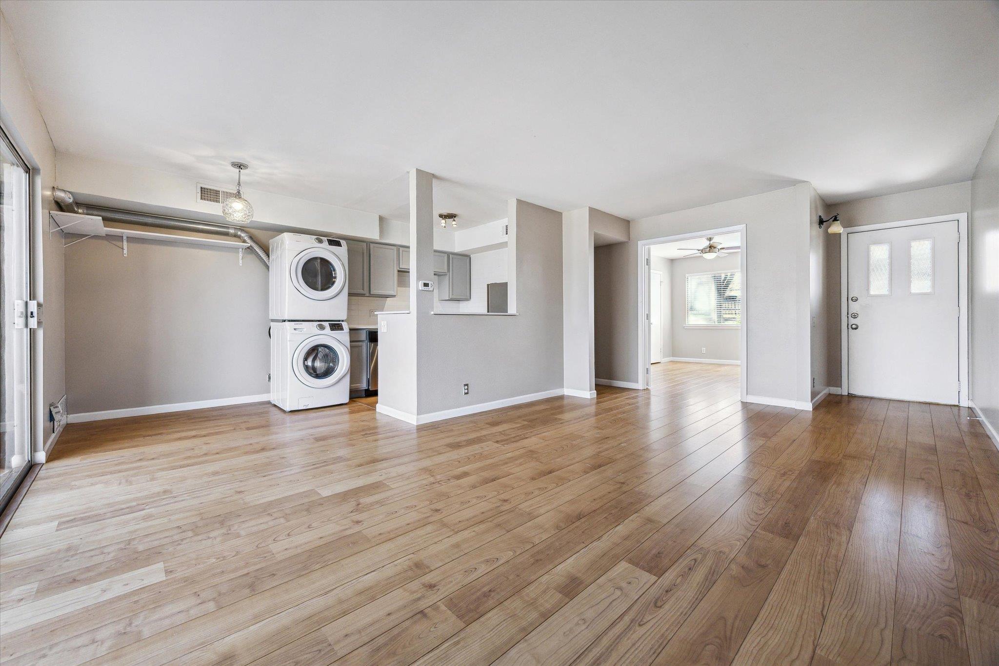 1304 Mariposa DR 104
