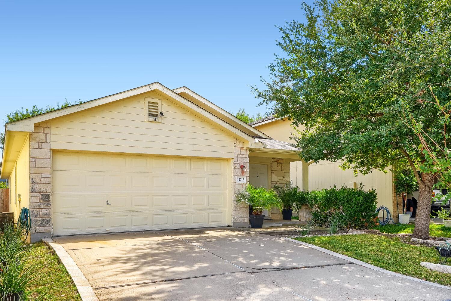 12717 Saint Mary DR