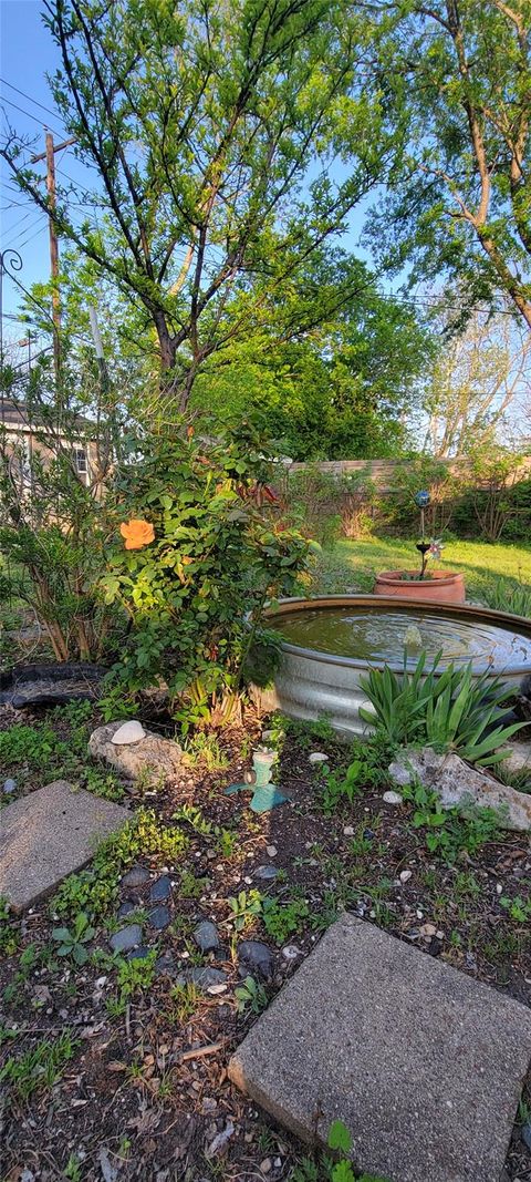 Tiny photo for 1524 Weyford DR, Austin, TX 78757 (MLS # 7665443)