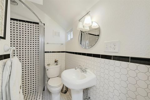 Tiny photo for 68 Mildred ST, Austin, TX 78702 (MLS # 9763852)