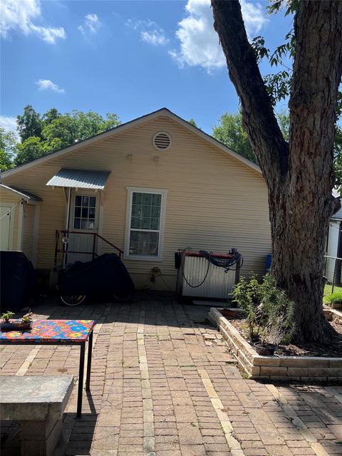 Tiny photo for 68 Mildred ST, Austin, TX 78702 (MLS # 9763852)