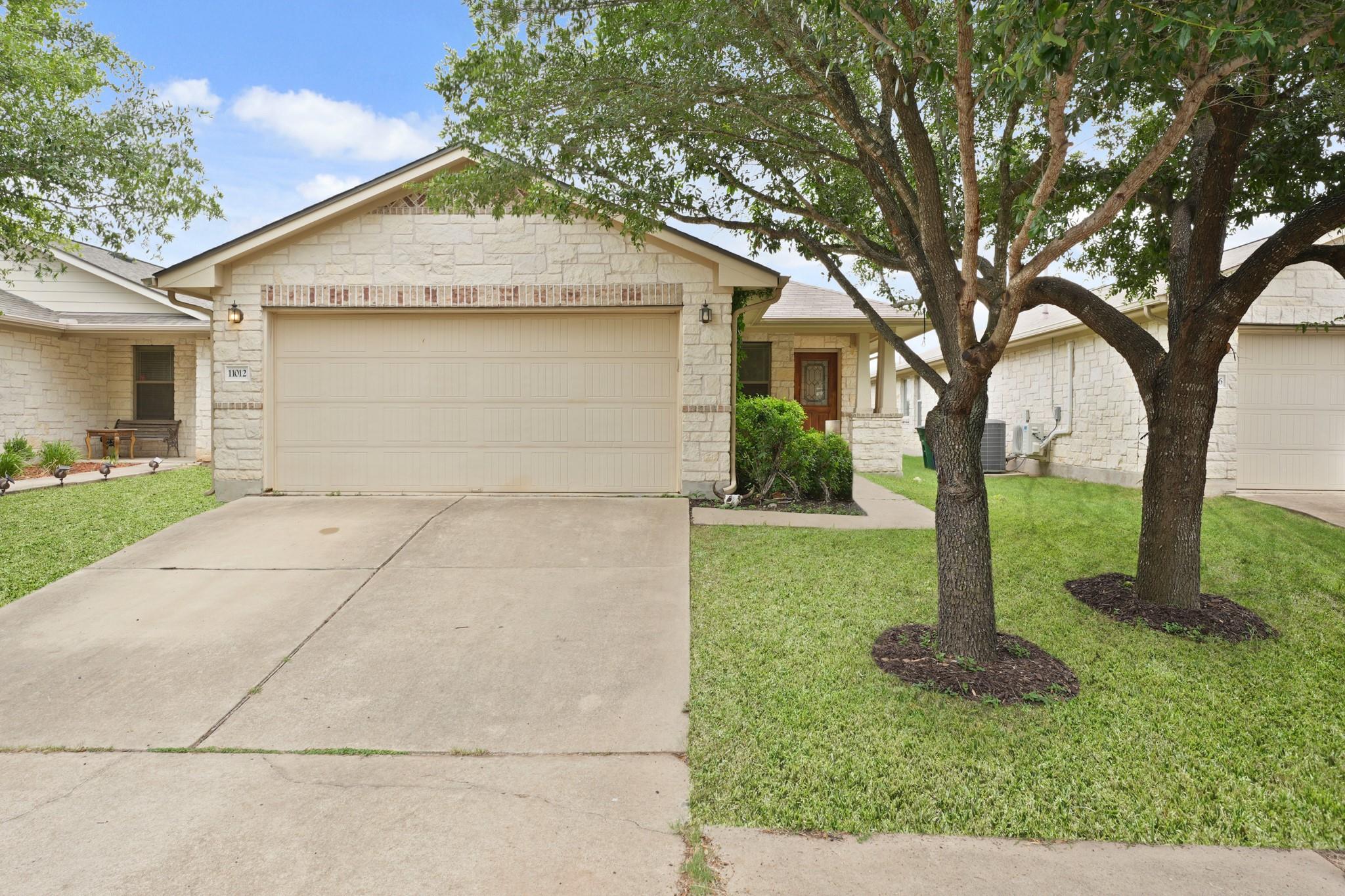 11012 Short Springs DR