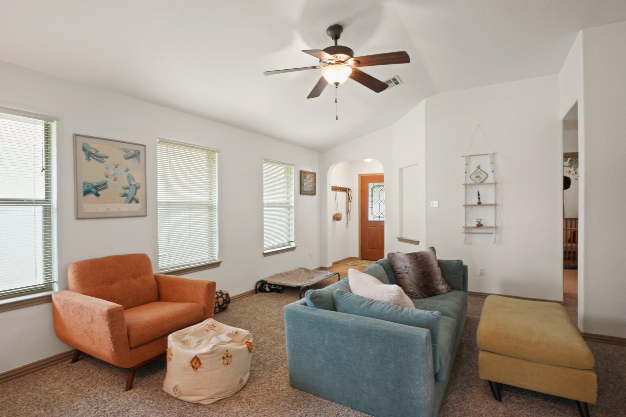 11012 Short Springs DR