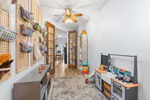 Tiny photo for 1209 York Castle DR, Pflugerville, TX 78660 (MLS # 4027264)