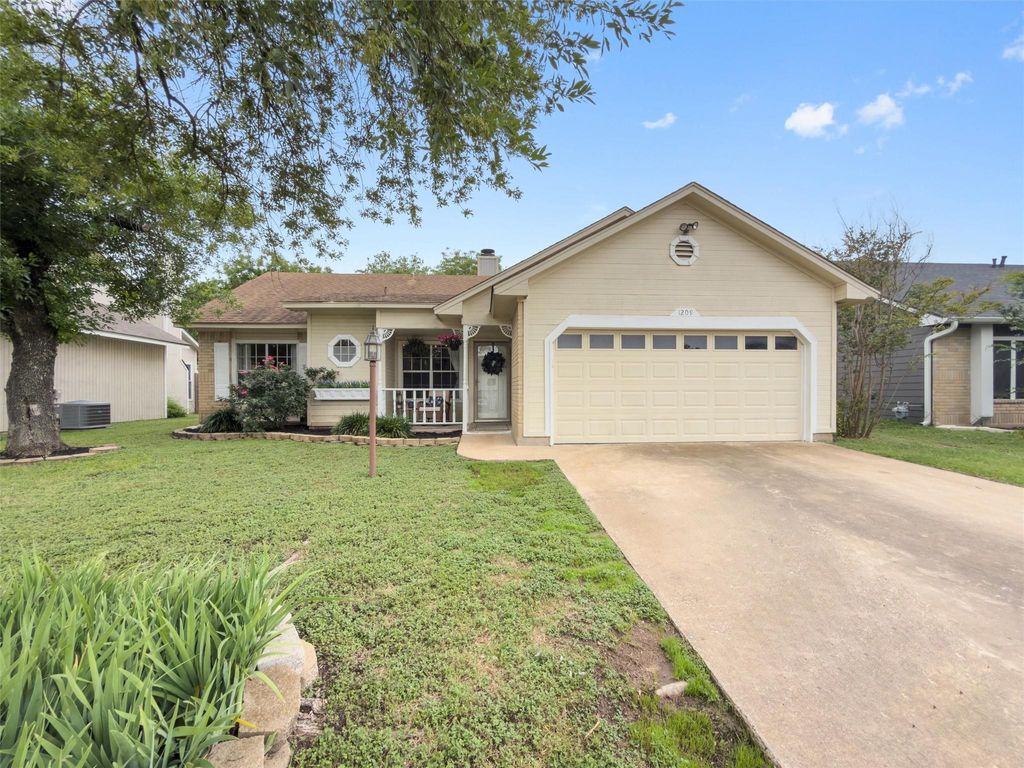 Photo of 1209 York Castle DR, Pflugerville, TX 78660 (MLS # 4027264)