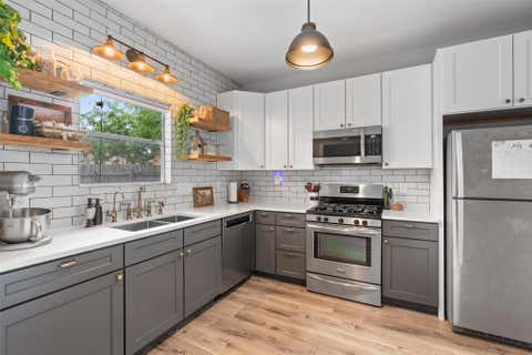 Tiny photo for 1209 York Castle DR, Pflugerville, TX 78660 (MLS # 4027264)