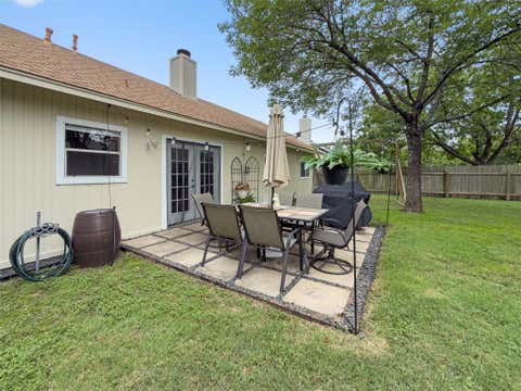 Tiny photo for 1209 York Castle DR, Pflugerville, TX 78660 (MLS # 4027264)