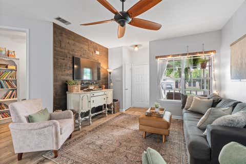 Tiny photo for 1209 York Castle DR, Pflugerville, TX 78660 (MLS # 4027264)