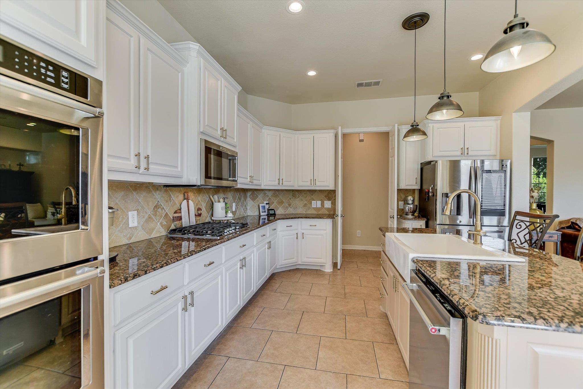 813 Folsom CV