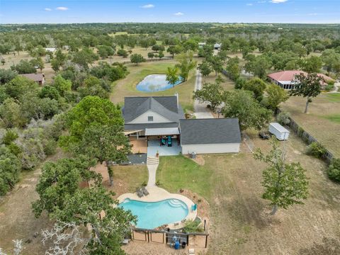 A home in La Grange