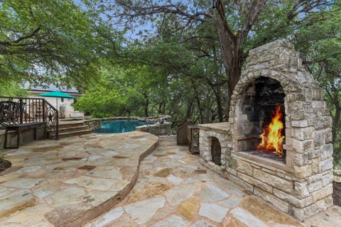 Photo of 23621 Indian Divide CV, Spicewood, TX 78669 (MLS # 2854424)