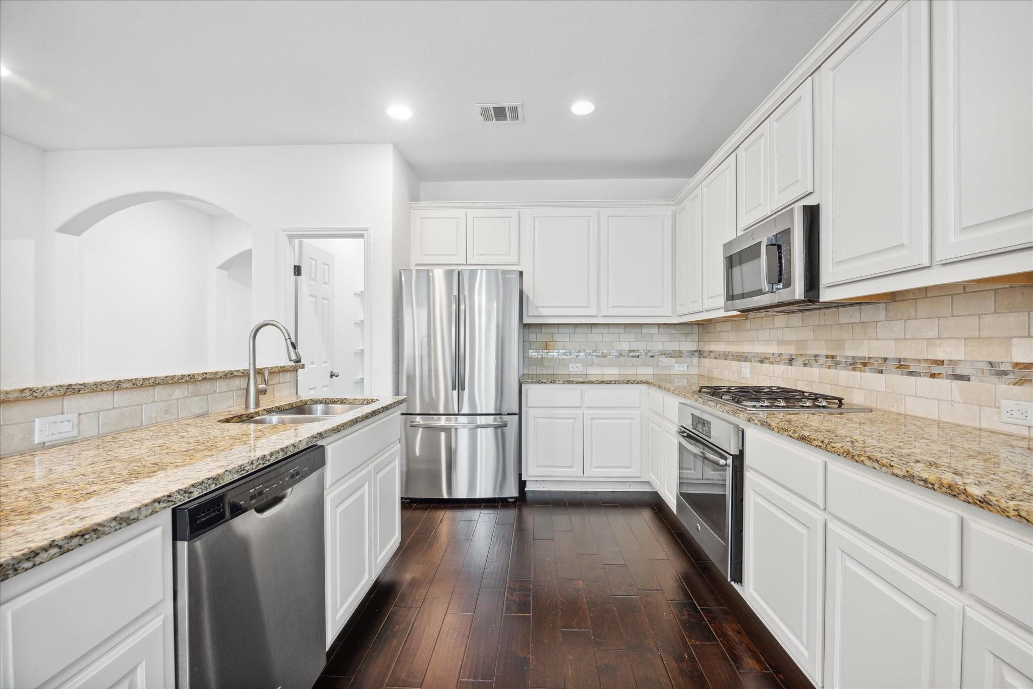 2713 Granite Hill DR