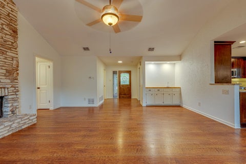 Tiny photo for 4506 Oak Creek DR, Austin, TX 78727 (MLS # 3890729)