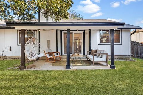 Tiny photo for 2705 Deeringhill DR, Austin, TX 78745 (MLS # 3791631)