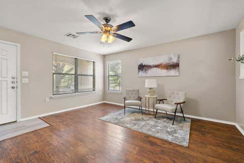 Tiny photo for 5705 Viewpoint DR, Austin, TX 78744 (MLS # 7230815)