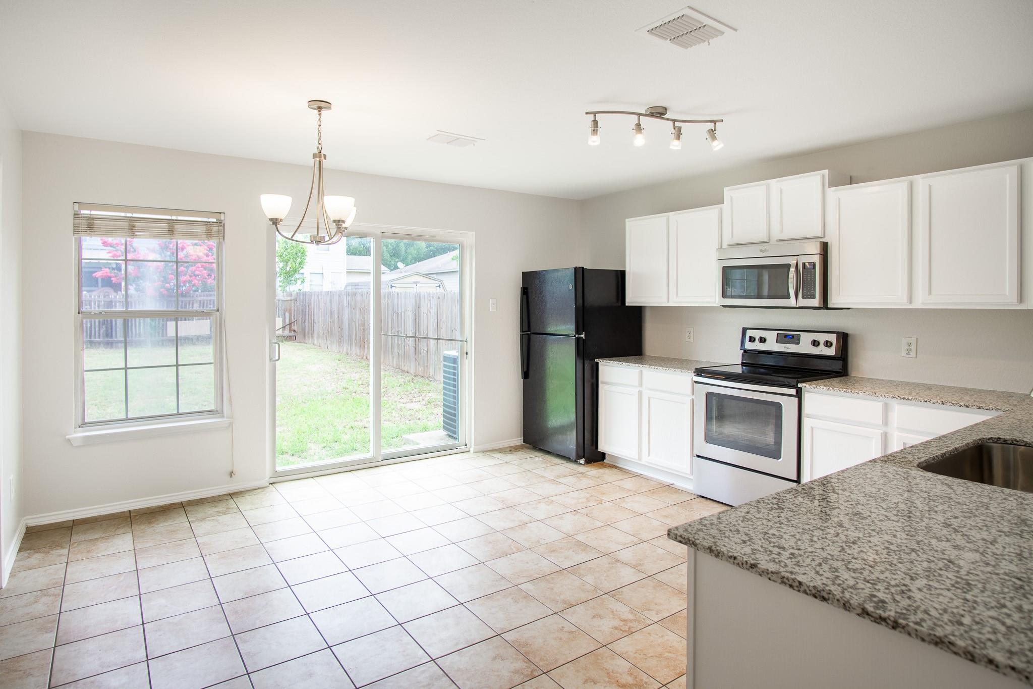 13408 Coomes DR